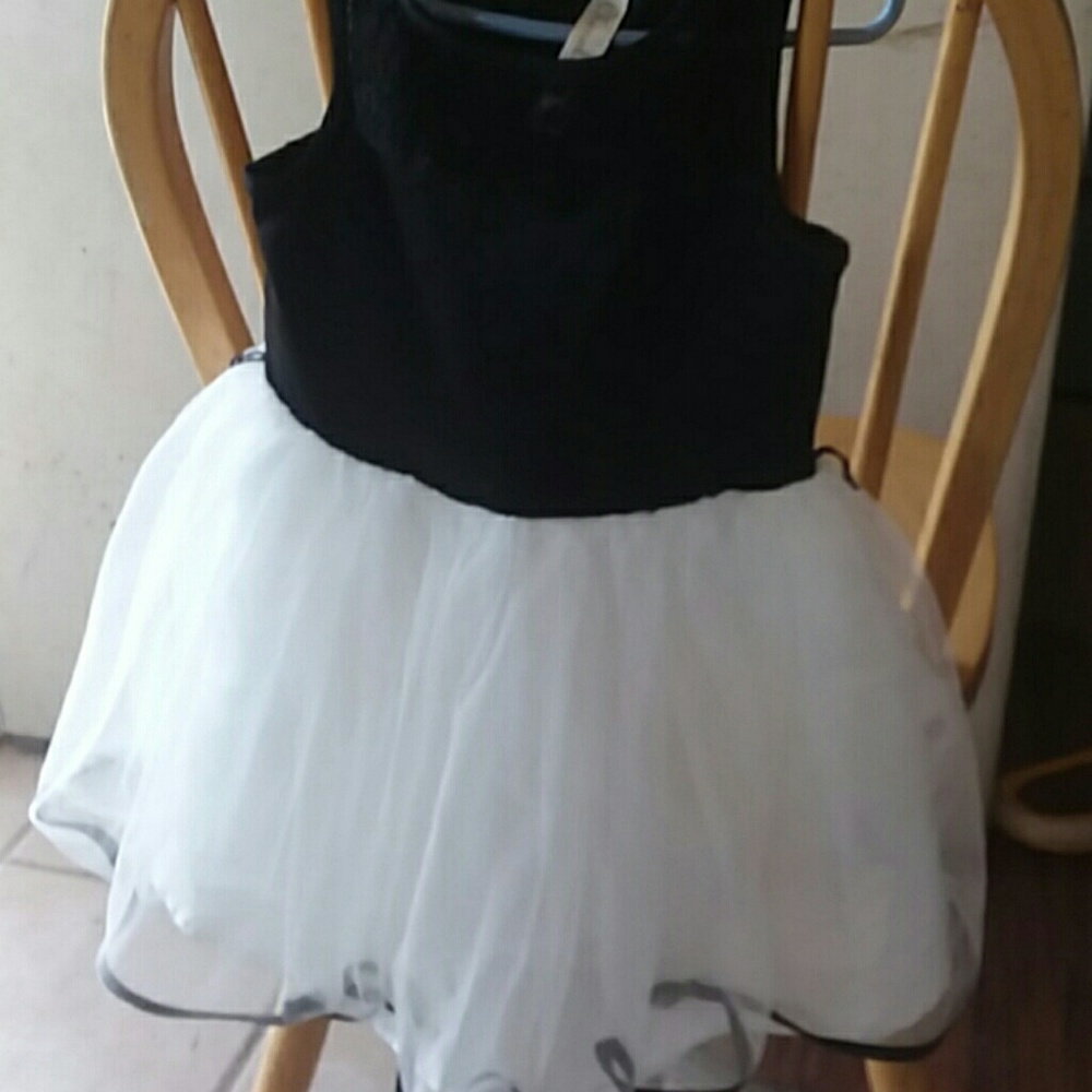 Girls dress